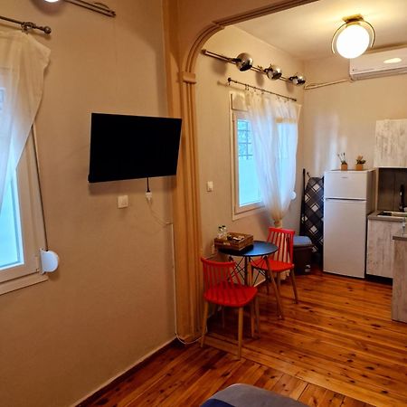 Closer "Central Studio And Apartment" Солун Екстериор снимка